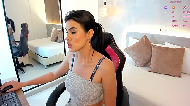 Snapshot of stephanya_ chatting on October 23, 2025, 7:23 pm stephanya online show from October 23, 2025, 7:23 pm