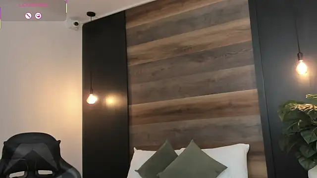 Snapshot of stephanya_ chatting on March 28, 2026, 12:28 pm stephanya online show from March 28, 2026, 12:28 pm