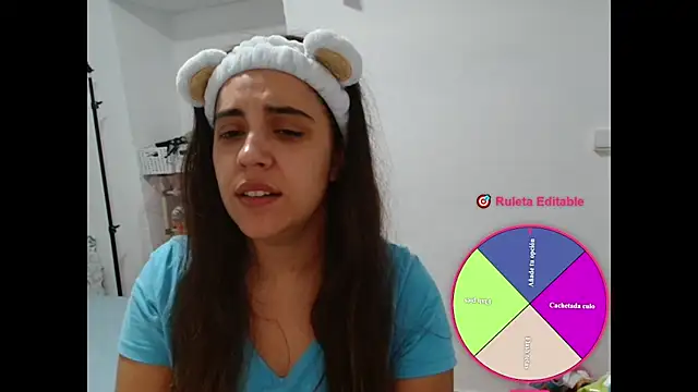 Snapshot of Ursumi1 chatting on October 24, 2025, 8:35 am Ursumi1 online show from October 24, 2025, 8:35 am