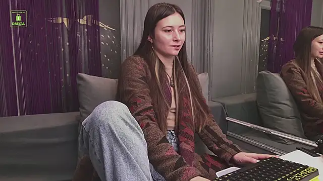 Ishtar Divine online show from February 4, 2025, 8:46 am