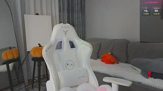 Snapshot of Misty_Rose chatting on October 9, 2025, 2:28 pm Misty Rose online show from October 9, 2025, 2:28 pm