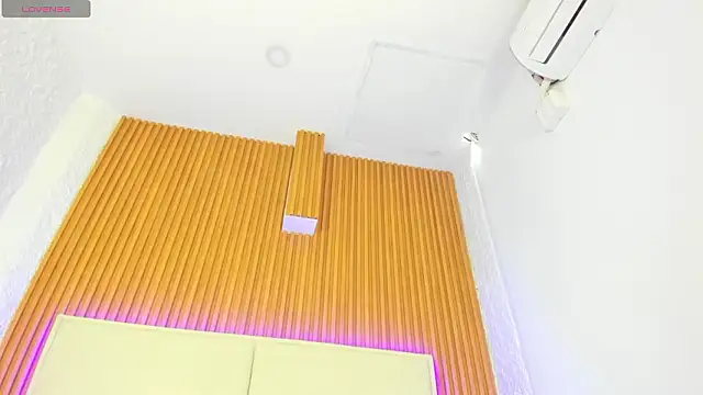 Snapshot of aggy_castel chatting on January 16, 2026, 3:05 pm aggy castel online show from January 16, 2026, 3:05 pm