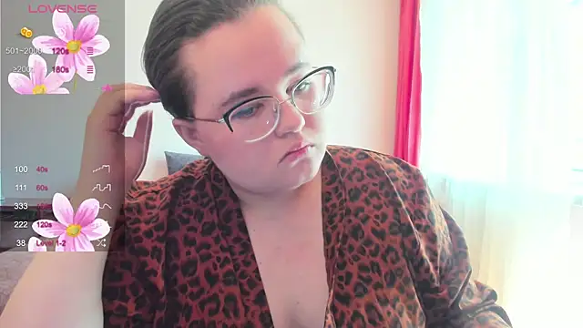 Jessica Joy online show from May 12, 2026, 6:43 am