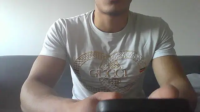 Snapshot of Marocaindu92 chatting on December 7, 2024, 12:18 pm Marocaindu92 online show from December 7, 2024, 12:18 pm