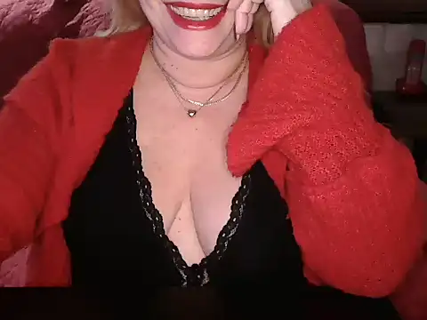 Snapshot of Emmamilfita chatting on December 7, 2024, 4:09 pm Emmamilfita online show from December 7, 2024, 4:09 pm