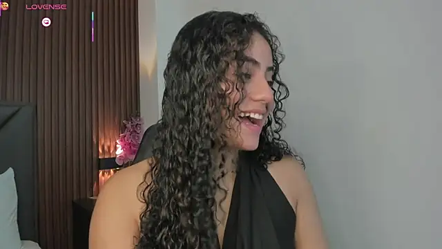 yaya23x online show from November 14, 2025, 2:10 pm