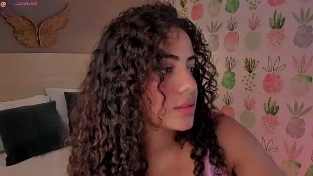 yaya23x online show from March 18, 2026, 2:41 pm