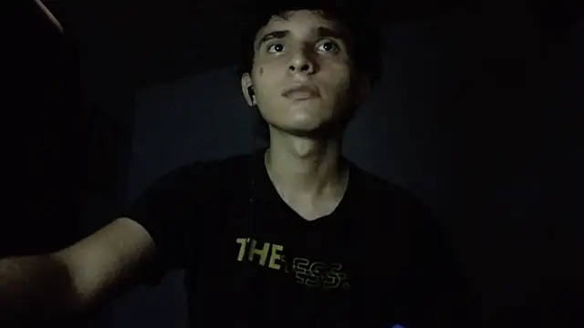 Snapshot of Charley_quin chatting on March 3, 2025, 11:35 pm Charley quin online show from March 3, 2025, 11:35 pm