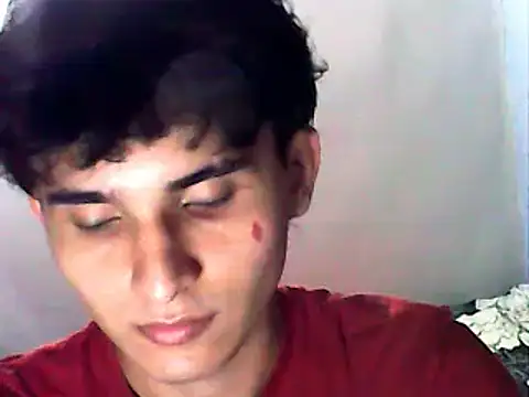 Snapshot of Charley_quin chatting on February 5, 2025, 11:17 pm Charley quin online show from February 5, 2025, 11:17 pm