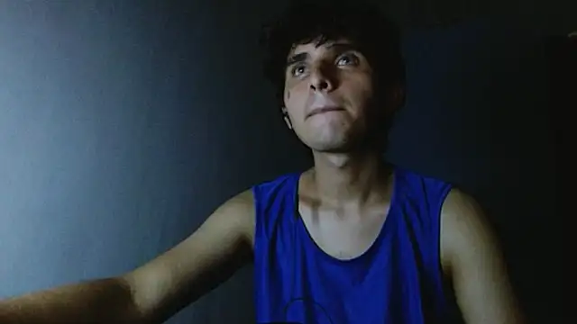 Snapshot of Charley_quin chatting on March 16, 2025, 11:59 pm Charley quin online show from March 16, 2025, 11:59 pm