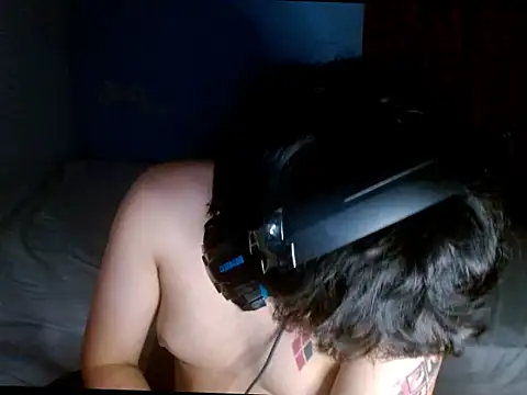 Snapshot of Charley_quin chatting on March 24, 2026, 1:05 am Charley quin online show from March 24, 2026, 1:05 am