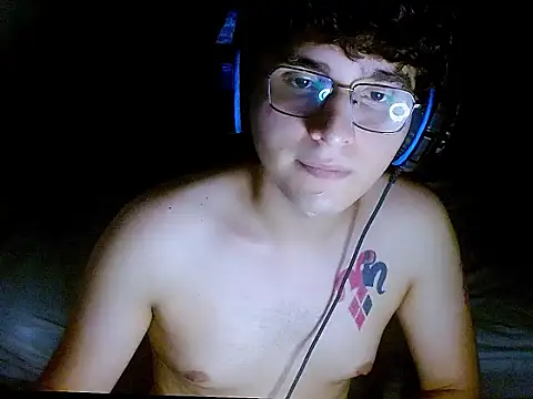 Snapshot of Charley_quin chatting on March 27, 2026, 11:27 pm Charley quin online show from March 27, 2026, 11:27 pm