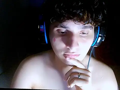 Snapshot of Charley_quin chatting on April 9, 2026, 11:55 pm Charley quin online show from April 9, 2026, 11:55 pm