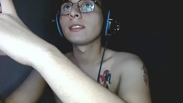 Snapshot of Charley_quin chatting on September 22, 2025, 4:07 am Charley quin online show from September 22, 2025, 4:07 am