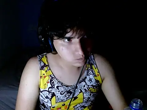 Snapshot of Charley_quin chatting on March 5, 2026, 3:58 am Charley quin online show from March 5, 2026, 3:58 am