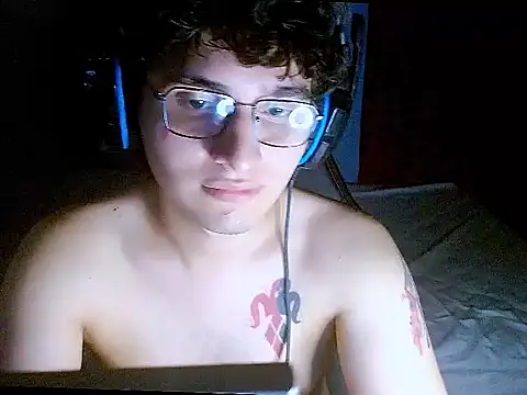 Snapshot of Charley_quin chatting on March 26, 2026, 11:13 pm Charley quin online show from March 26, 2026, 11:13 pm