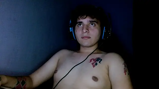 Snapshot of Charley_quin chatting on February 24, 2026, 3:40 am Charley quin online show from February 24, 2026, 3:40 am