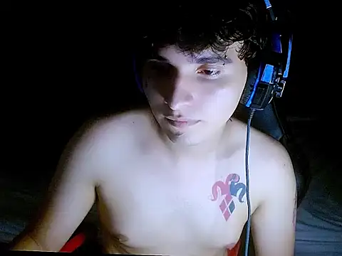 Snapshot of Charley_quin chatting on April 2, 2026, 11:22 pm Charley quin online show from April 2, 2026, 11:22 pm