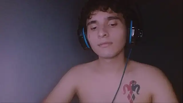 Snapshot of Charley_quin chatting on September 14, 2025, 3:51 am Charley quin online show from September 14, 2025, 3:51 am