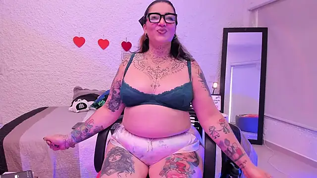 Snapshot of poisson_ivy chatting on September 10, 2025, 8:30 pm poisson ivy online show from September 10, 2025, 8:30 pm