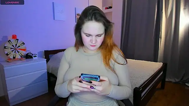 Ellista online show from October 25, 2025, 3:06 am