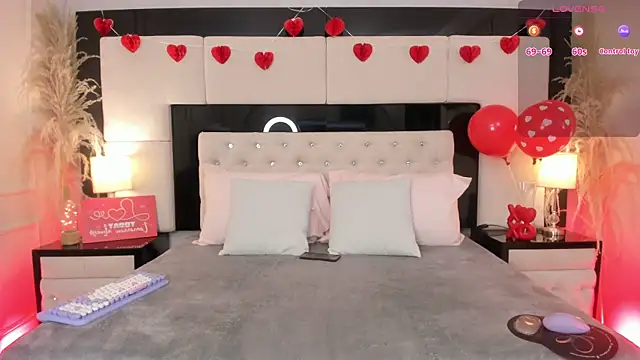 Snapshot of CarlaRossi_ chatting on February 17, 2026, 7:33 pm CarlaRossi online show from February 17, 2026, 7:33 pm