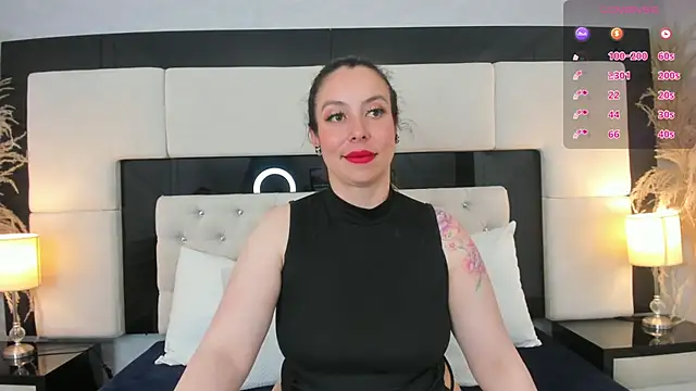 Snapshot of CarlaRossi_ chatting on June 8, 2026, 1:28 am CarlaRossi online show from June 8, 2026, 1:28 am