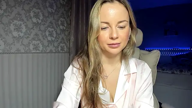 jennifer838 online show from February 28, 2026, 11:59 pm