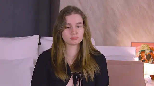 Snapshot of EllieHayes chatting on March 9, 2026, 8:34 pm EllieHayes online show from March 9, 2026, 8:34 pm