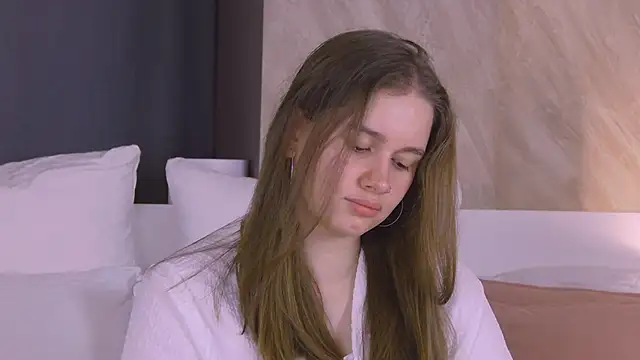 Snapshot of EllieHayes chatting on March 20, 2026, 9:27 pm EllieHayes online show from March 20, 2026, 9:27 pm