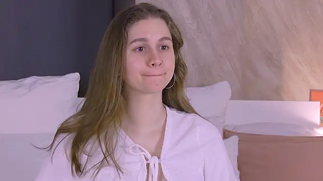 Snapshot of EllieHayes chatting on March 14, 2026, 8:59 pm EllieHayes online show from March 14, 2026, 8:59 pm