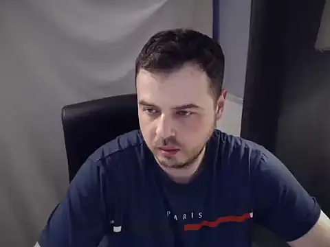 CuteMan33 online show from April 22, 2026, 9:43 pm