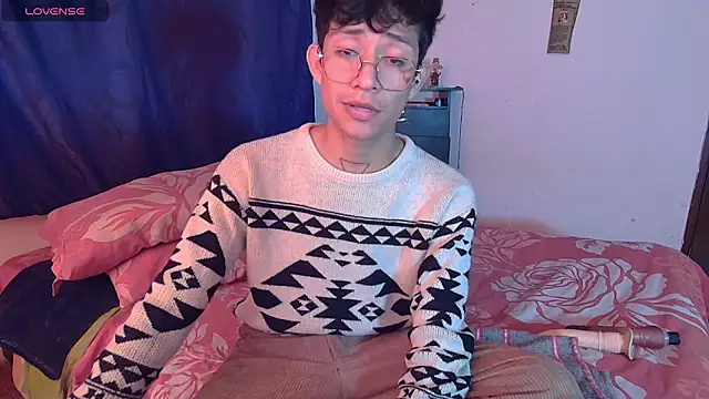 Sweet c4mer0n online show from October 21, 2025, 5:45 pm