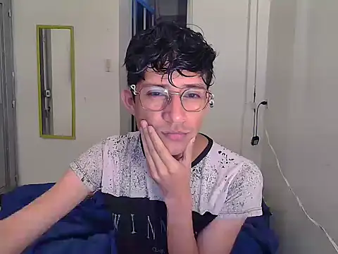 Sweet c4mer0n online show from March 20, 2026, 8:54 pm