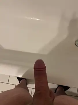 Snapshot of EhemannTotti chatting on April 3, 2026, 11:55 pm EhemannTotti online show from April 3, 2026, 11:55 pm