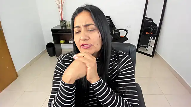 Adele Sweett online show from March 12, 2025, 7:14 pm