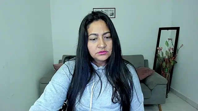 Snapshot of Adele_Sweett chatting on April 18, 2026, 11:23 am Adele Sweett online show from April 18, 2026, 11:23 am