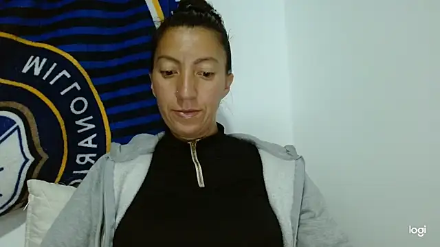 Snapshot of kaybabyhot chatting on September 10, 2025, 4:00 am kaybabyhot online show from September 10, 2025, 4:00 am