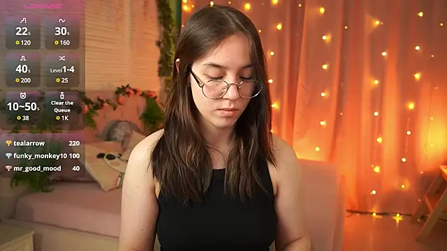 AmeliaMead online show from March 4, 2025, 8:35 am