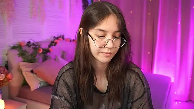 AmeliaMead online show from March 7, 2025, 5:40 am