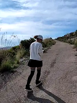 Samira-Summer online show from December 4, 2025, 10:14 am