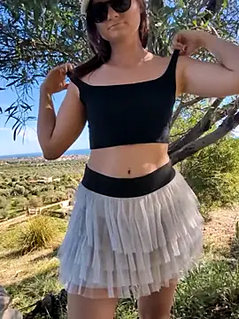 Samira-Summer online show from October 24, 2025, 9:30 am