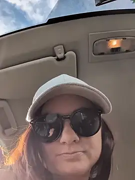 Samira-Summer online show from December 5, 2025, 10:14 am