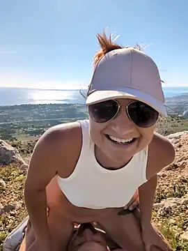 Samira-Summer online show from November 11, 2025, 9:15 am