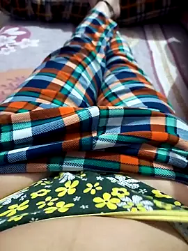 Snapshot of RupaSharma chatting on December 15, 2024, 4:48 pm RupaSharma online show from December 15, 2024, 4:48 pm