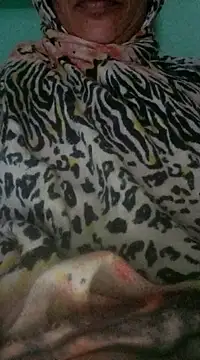 Snapshot of RupaSharma chatting on December 23, 2024, 5:39 am RupaSharma online show from December 23, 2024, 5:39 am