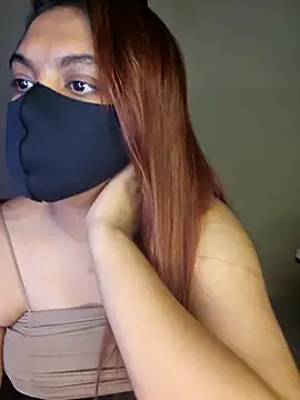 Snapshot of Olivia3 chatting on November 17, 2025, 11:09 pm Olivia3 online show from November 17, 2025, 11:09 pm