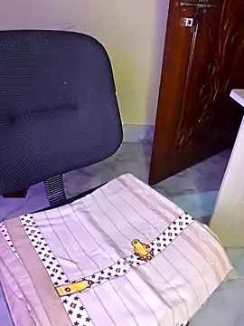 Snapshot of Olivia3 chatting on November 10, 2025, 8:25 pm Olivia3 online show from November 10, 2025, 8:25 pm