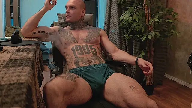Snapshot of bulatov_xx chatting on October 2, 2025, 8:45 pm bulatov xx online show from October 2, 2025, 8:45 pm