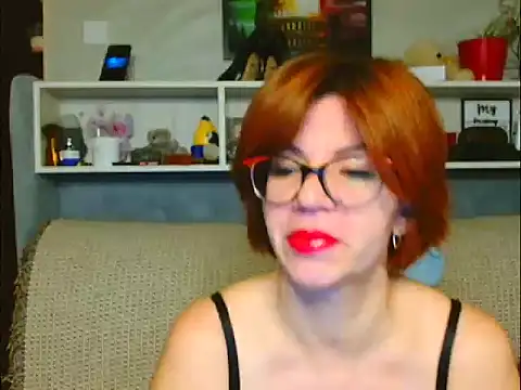 Natali3855 online show from February 9, 2026, 4:43 am